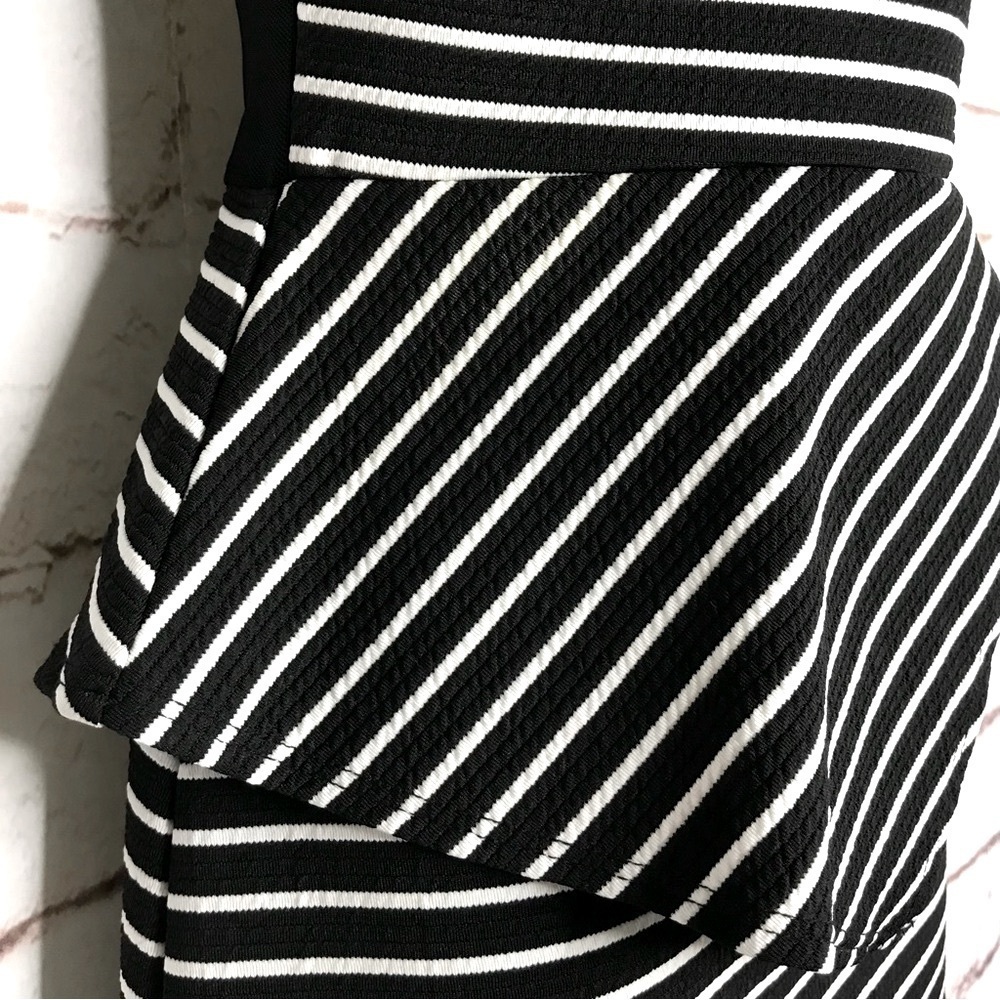MATERIAL GIRL S Peplum Mesh Back Sleeveless Black & White Stripe Dress Small NWT - Picture 3 of 16
